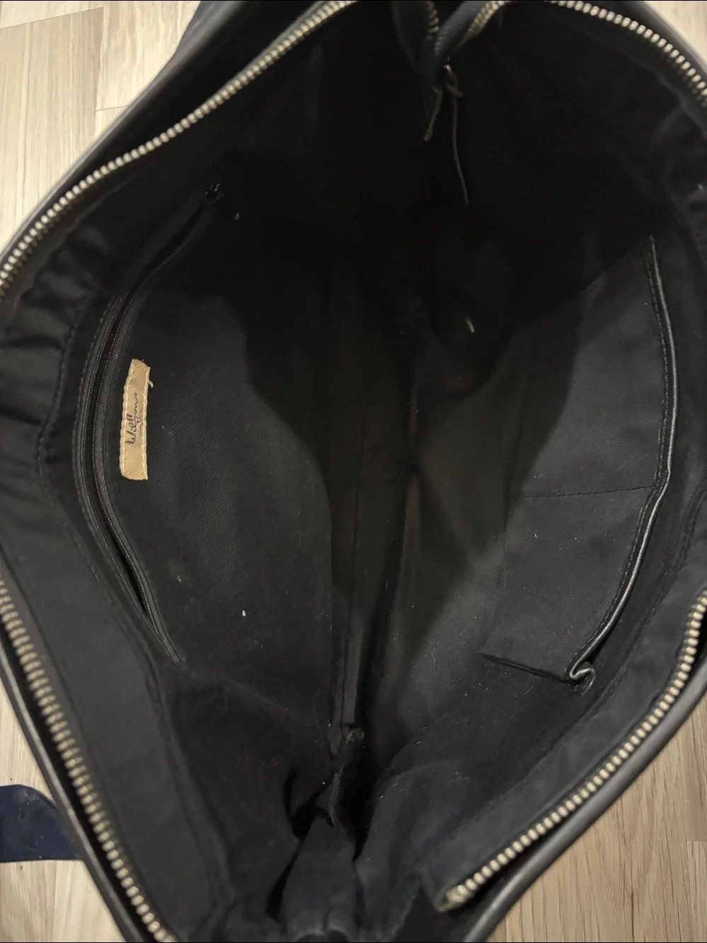 Wilson Vintage Black Men's Leather Messenger Bag -